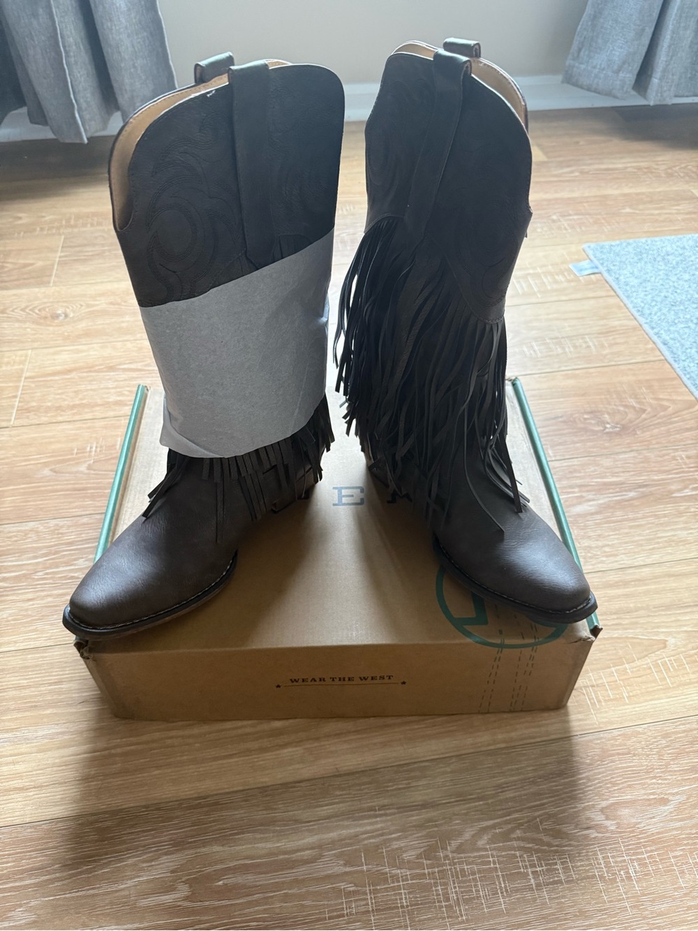 Roper Women's Dark Brown Fringe Western Heeled Boots